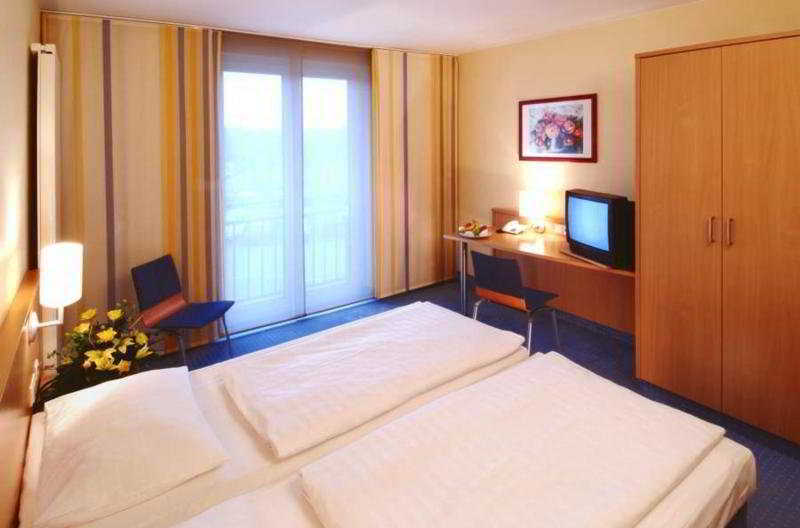 Elaya Hotel Wolfenbuettel Ehemals Rilano 24 7 Hotel Wolfenbuettel Exterior photo